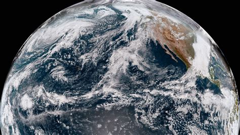 New Goes 17 Weather Satellite Sends Back First Pics From New West Coast