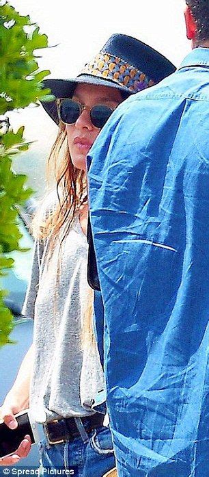 Scott Disick Spends Another Day With Ex Chloe Bartoli In France Chloe