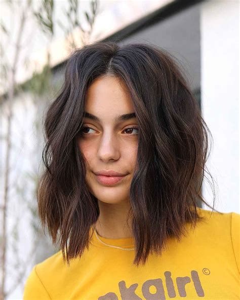 21 Flattering Middle Part Hairstyles Trending For 2021 Middle Part