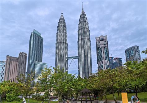 Petronas Twin Towers World S Tallest Twin Tower Malaysia Editorial