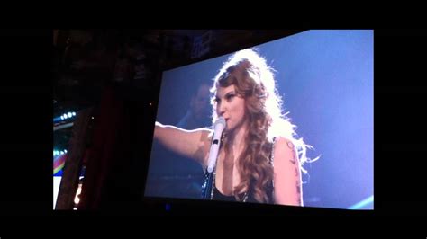 Taylor Swift Introduces Band Members 112211 Youtube