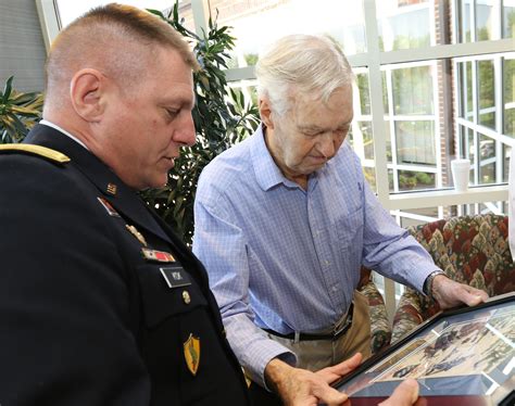 Army Reserve General Honors World War Ii Veteran Article The United