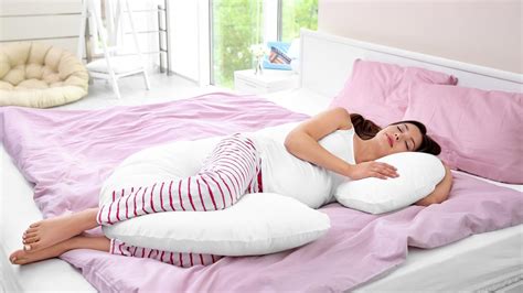Pregnancy pillow helps you sleep comfortably during pregnancy. The Best Pregnancy Pillows for Every Sleeping Situation ...