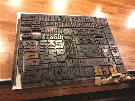Bgsu Students Lend A Hand To Historic Hatch Show Print Shop In