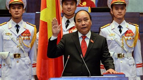 Vietnam Politics Power Shift As President Nguyen Xuan Phuc Quits Bbc News