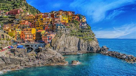 Download this free italy manarola cinque terre wallpapers wallpaper in high resolution and use it to brighten your pc desktop, ipad, iphone, android, tablet and every other display. Colorful houses of Manarola (Cinque Terre, Italy) wallpaper - backiee