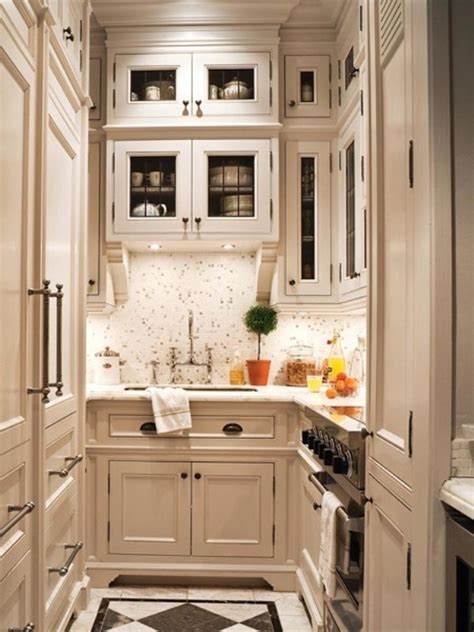 43 Bringing A Lot Of Glamour Small Kitchen Decoration Homebnc 
