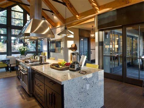 Rustic Mountain House With A Modern Twist In Truckee