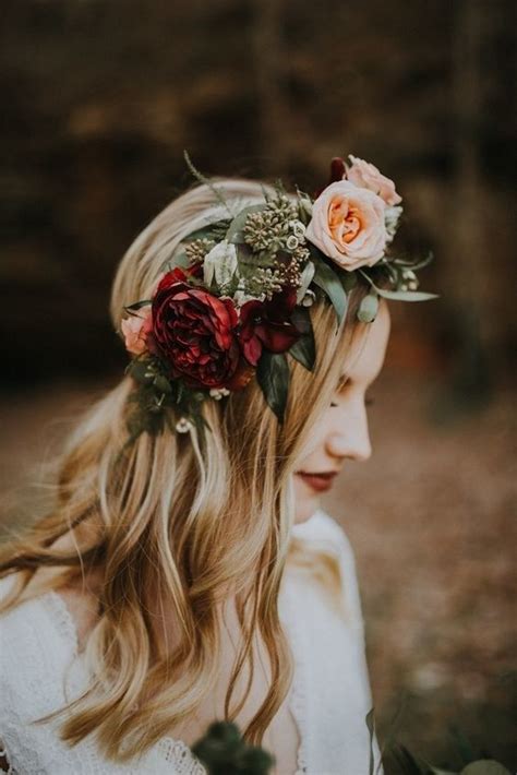 Gorgeous Fall Flower Crown Ideas For Brides Weddingomania