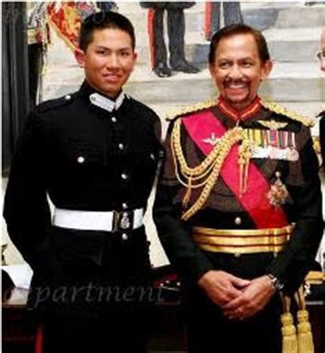 Kalau korang tengok di instagram pengiran muda mateen, beliau cukup aktif dalam pelbagai jenis sukan antaranya bola sepak dan sukan polo. Maharum Bugis Syah (MBS): Sultan Brunei Mewakili Queen ...