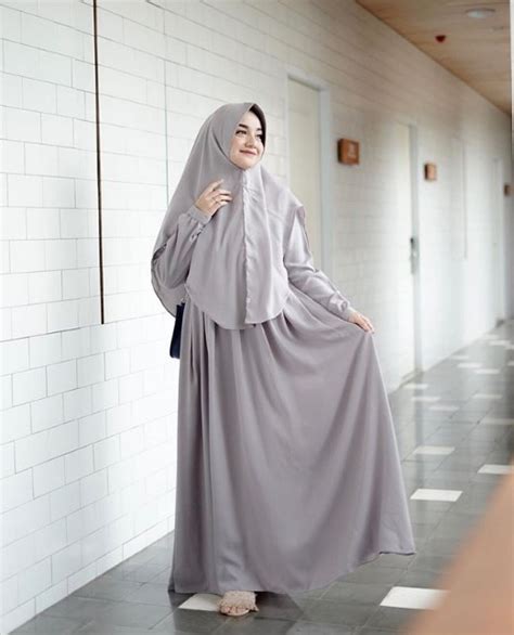 Pusat gamis terbaru adalah grosir baju busana muslim modern dan cantik dengan model terbaru sms : Model Gamis Tanah Abang Terbaru 2019 - Voal Motif