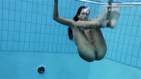 Topless Strip Nude Tits Underwater Free Porn