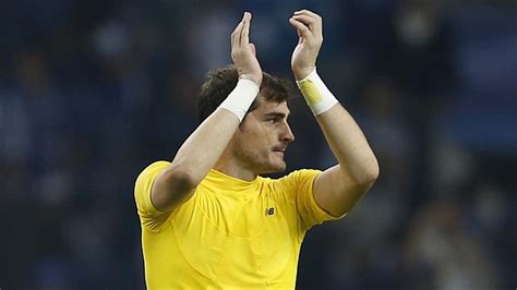 Champions League Casillas Con 152 Bate El Récord De Partidos En