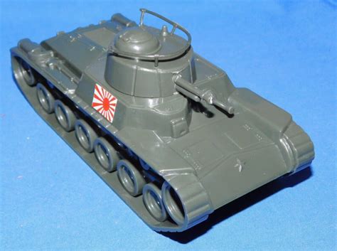 Classic Toy Soldiers Wwii New Japanese Chi Ha Tank In Green Plastic Wrising Sun Ebay