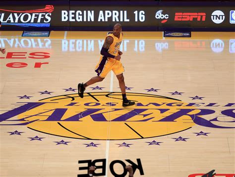 10 Photos From Kobes Remarkable Final Game