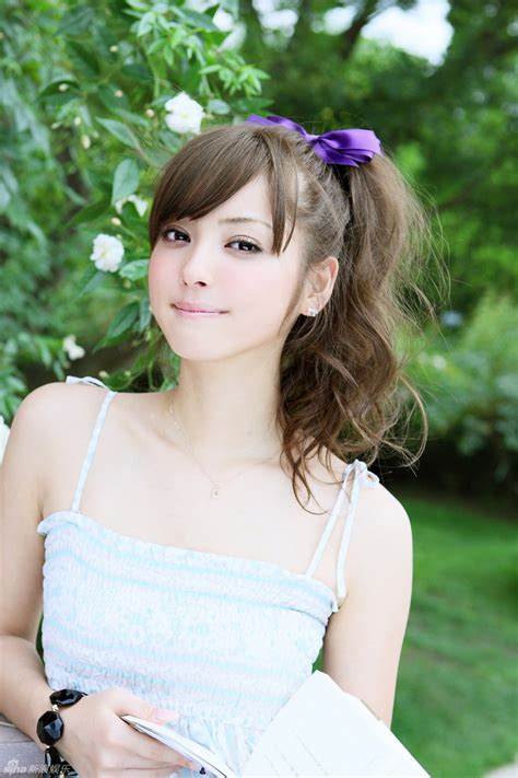 日本靓模佐木木希写真 清纯甜美 24 娱乐 人民网
