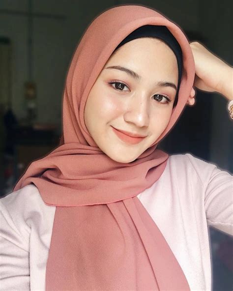 Model Foto Selfie Hijab Gaya Selfie Kekinian