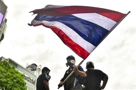 Thousands Join Convoy Protests Against Thai Pm Ibtimes Uk