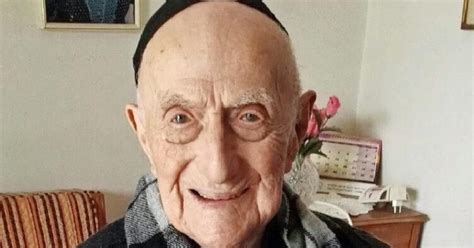 113 anni in dolcezza è morto Yisrael Kristal l uomo più vecchio del