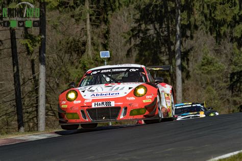 Frikadelli Racing Startet Mit Zwei Porsche Gt R Und Starkem