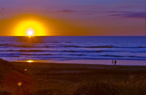 Sunset 2 Muriwai Nz Darryl Lora Flickr