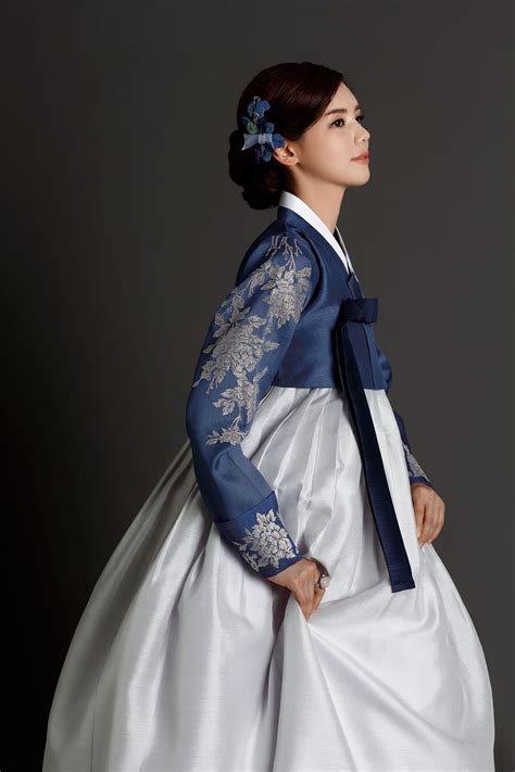 종로구 인의동 위치 전통한복 갤러리 한복드레스 웨딩 신랑 신부 한복 등 안내 한국 패션 스타일 전통 드레스