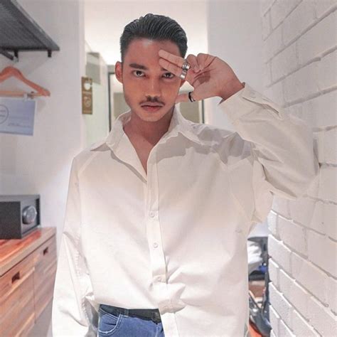 Bekas duo azhael tarikh lahir: #Hiburan: Hael Husaini, Ezra Kong Dah Tak Sebulu?