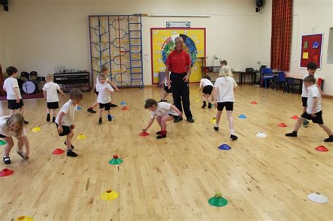 Pe At Marston Ks1 Athletics Club