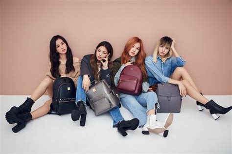 Customize and personalise your desktop, mobile phone and tablet with these free wallpapers! BlackPink HD Wallpaper | Background Image | 3000x2000 | ID ...