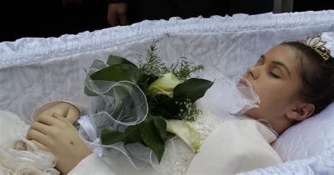 Oana Andreea In Her Open Casket During Her Funeral Procession Dead