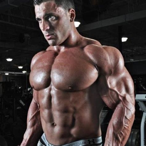 Josh Halladay Bodybuilder Bodybuilding Muscular Muscles Posing Flex