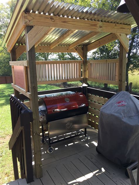 But it can be used by anyone with a narrow add some patio furniture to create an outdoor living room setting. Grilling station | Outdoor grill station, Outdoor kitchen ...