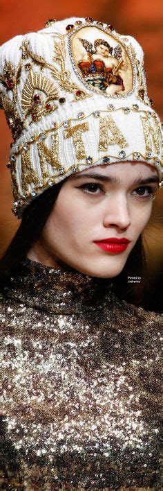 Dolce And Gabbana Fall 2018 Fashion 2018 Baroque Fashion Luxury Fashion