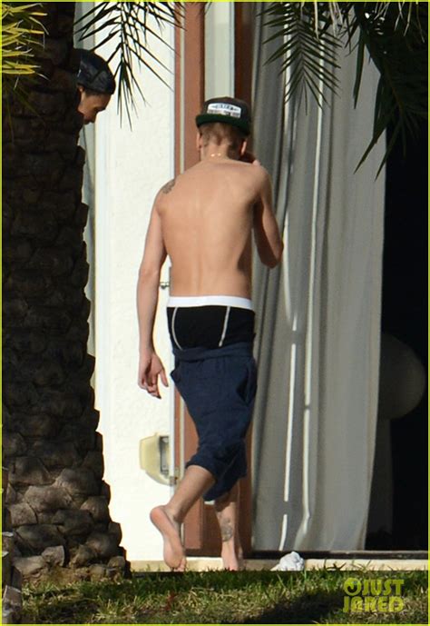 Justin Bieber Shirtless Underwear Clad In Miami Photo