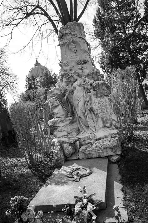 Vienna Central Cemetery Grave Johann Strauss The Vienna Ce Flickr