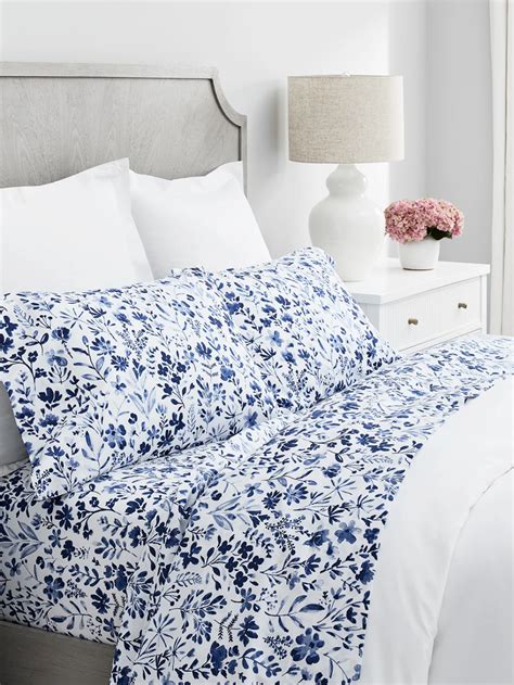 Have you ever felt organic cotton sheets? Signature Hemmed Sheet Set in 2020 | White bedroom decor ...