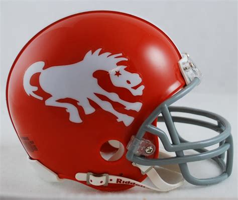 Aug 12, 2021 · thompson signed with the broncos on july 27, but denver cut him aug. Denver Broncos 1962-65 Throwback Replica Mini Helmet ...