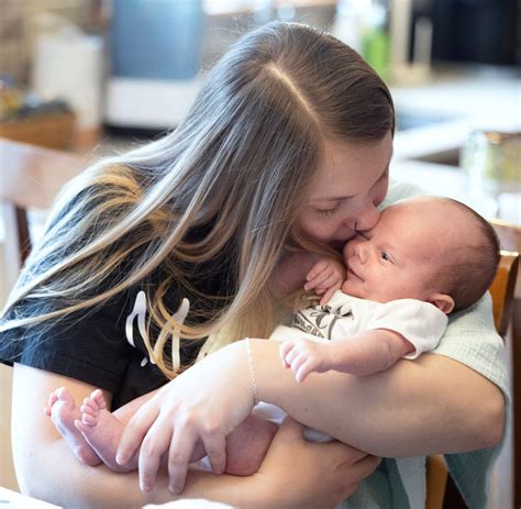 Lactation Expert Starts Mobile Service For Breastfeeding Moms