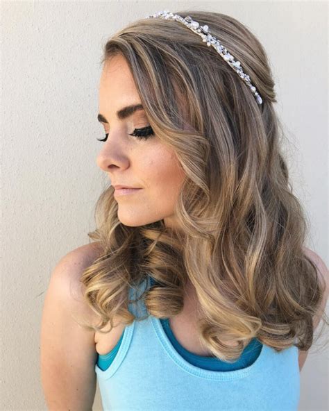 Prom Hairstyles For Curls Photos