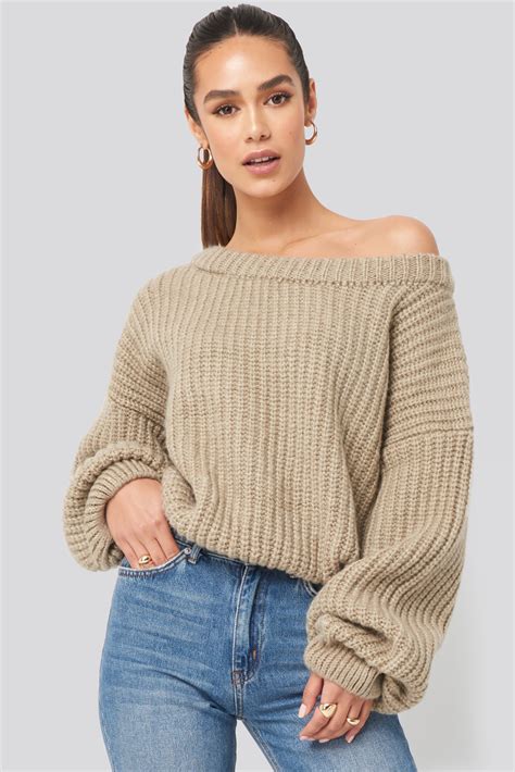 Chunky Knitted Off Shoulder Sweater Beige Na
