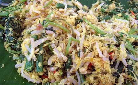 Setelah puas menikmati aneka hidangan khas lebaran yang sarat dengan daging, lemak, dan santan, tak dapat dipungkiri bahwa pasti anda sudah sampai pada titik jenuh. 5 Kreasi Resep dan Cara Membuat Urap Rumahan Nikmat