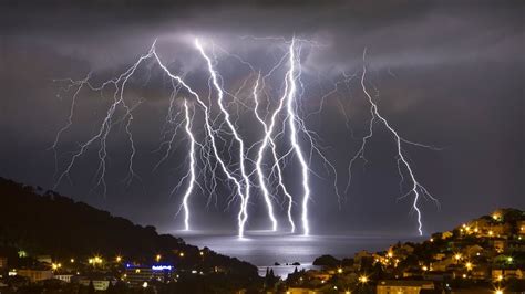 Intense Thunderstorm Hits Croatia In Wild Weather Lightning Strikes Lightning Photography