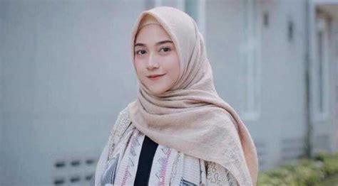 5 Hijabers Paling Cantik Di Indonesia Bikin Hati Pria Bergetar