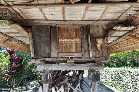 Filipino Vernacular Architecturewood And Bamboo Granary Tanam