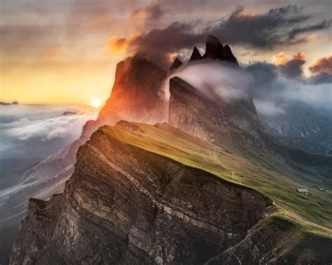 Wallpaper Dolomites Mountain Fog Clouds Alps Sunrise 1920x1200 Hd