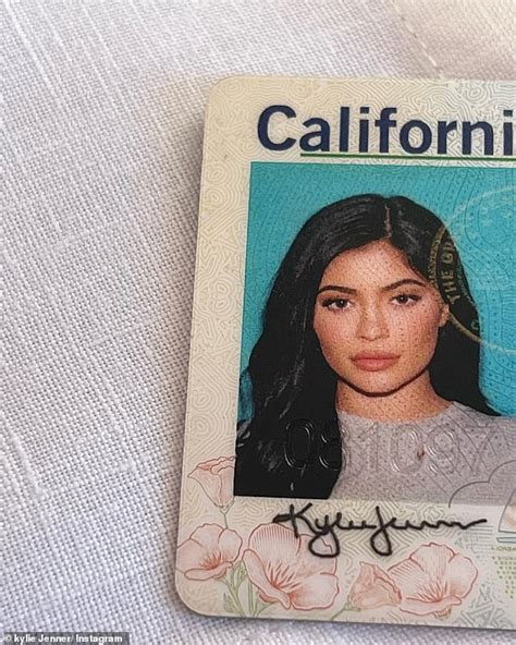 Kylie Jenner Reveals Her Drivers License Photo While Being Chauffeured