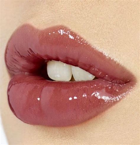 Glossy Rose Pink Lip Glossy Lips Lip Lacquer Makeup Inspiration