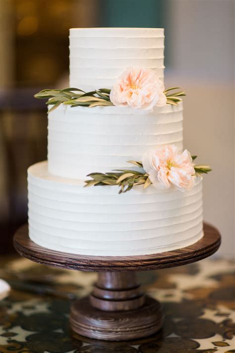 Elegant White Cake