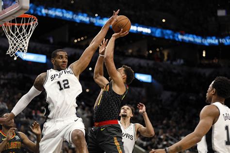 San Antonio Vs Atlanta Final Score Spurs Rally Past Hawks 117 111