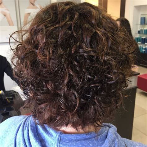 Messy Perm Bob Short Permed Hair Curly Perm Hairdos For Curly Hair Curly Hair Cuts Permed